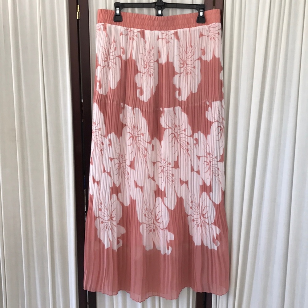 Metro wear maxi skirt